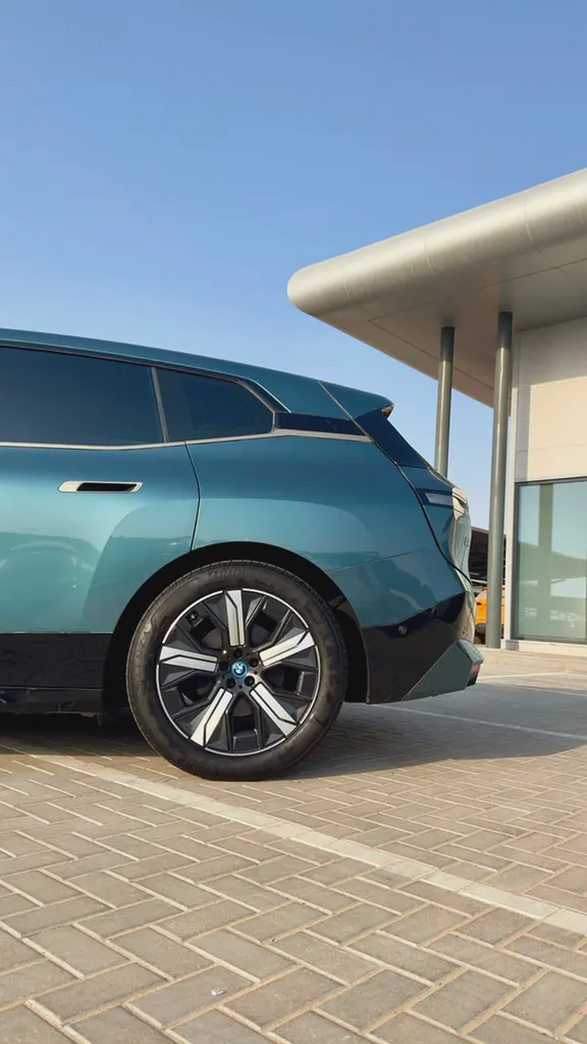BMW iX xDrive40 2022 Korean Specs - Electric Luxury SUV-9-9