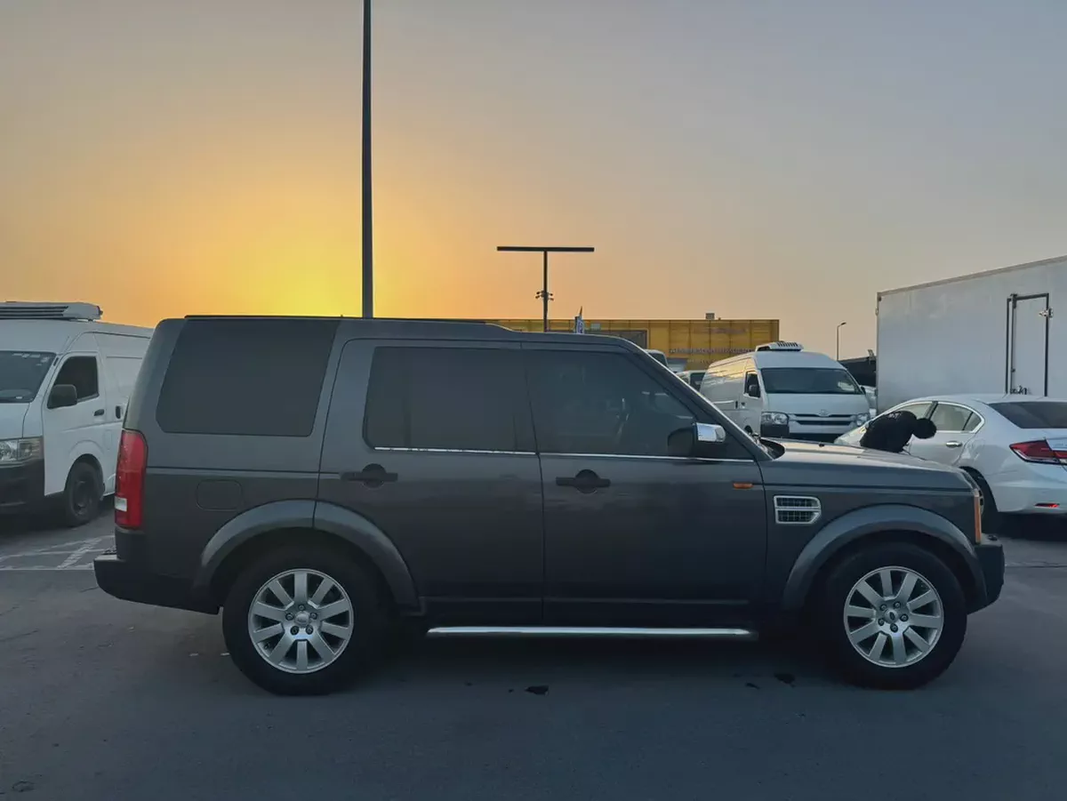 Land Rover LR3 HSE 2006 - GCC Specs - Well Maintained-4-4