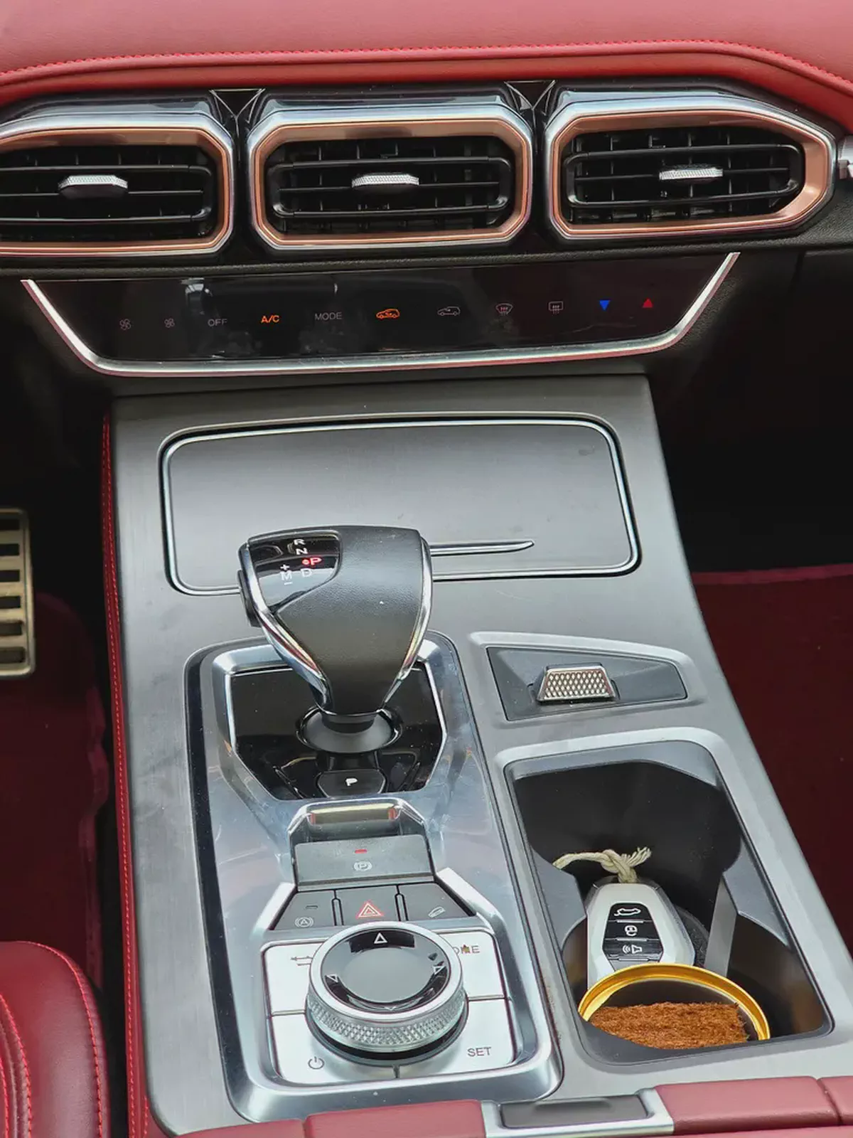 Jetour X70 Plus Luxury 2023 GCC Specs | 7-Seater | Under Warranty-13-13