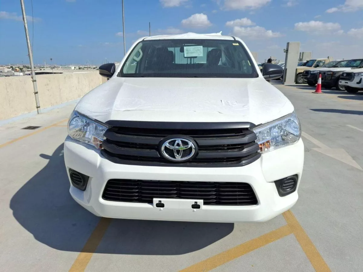 Toyota Hilux DLX Diesel 4WD Double Cab PWR Basic Diesel 2.4L * Export for Africa*-2-0
