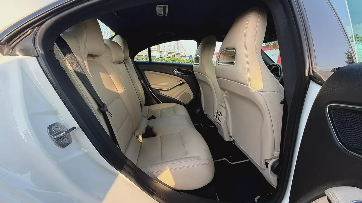 Mercedes-Benz CLA 250 4MATIC 2019 | GCC Specs | Low Mileage | Excellent Condition-9-9