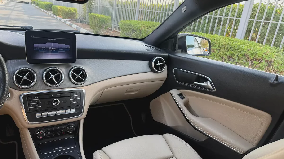 Mercedes-Benz CLA 250 4MATIC 2019 | GCC Specs | Low Mileage | Excellent Condition-14-14