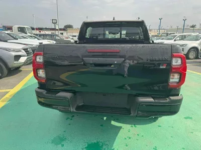 Toyota Hilux GR Sport 4.0L 2025 MODEL-2
