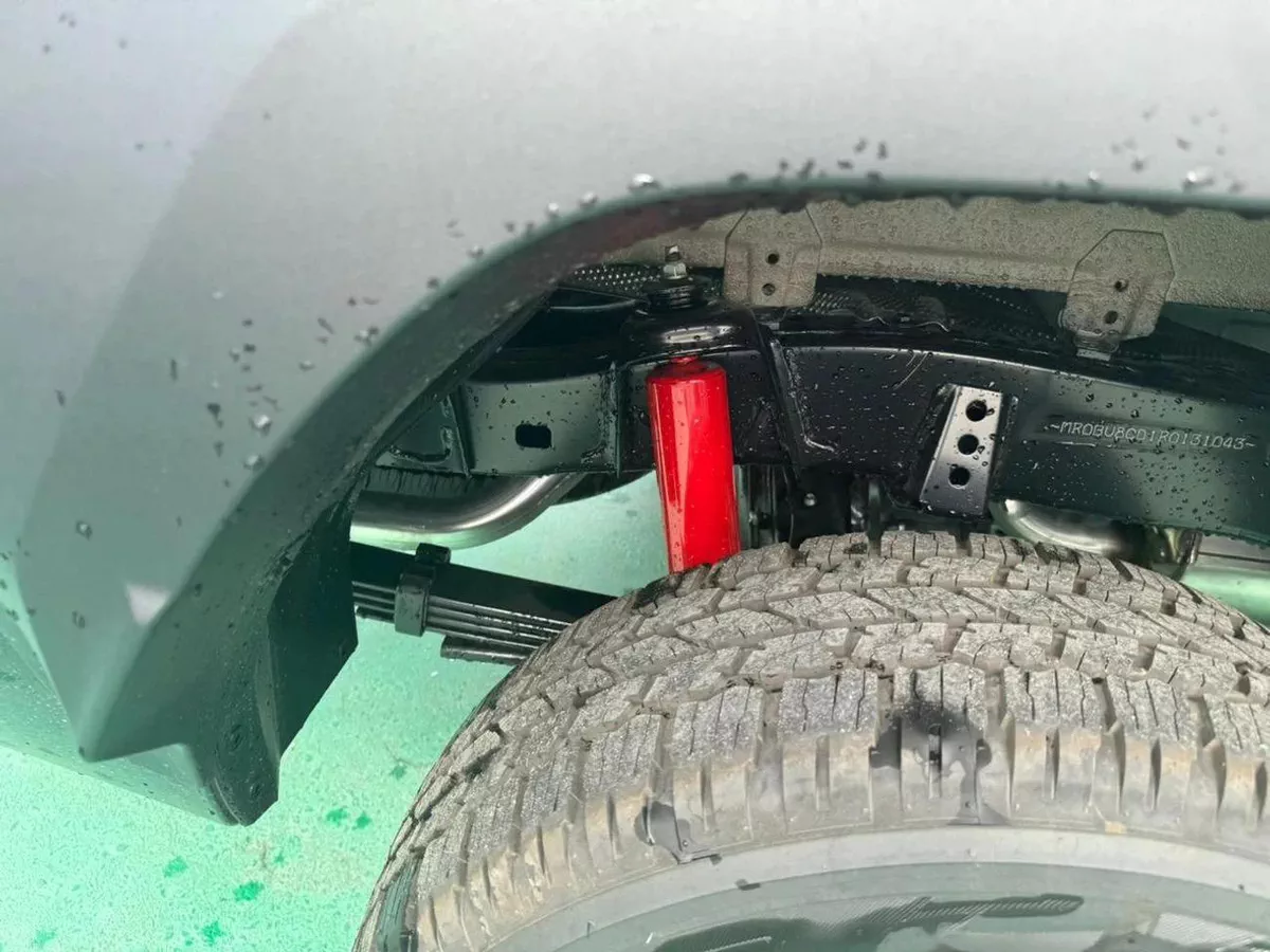 Toyota Hilux GR Sport 4.0L 2025 MODEL-9-9