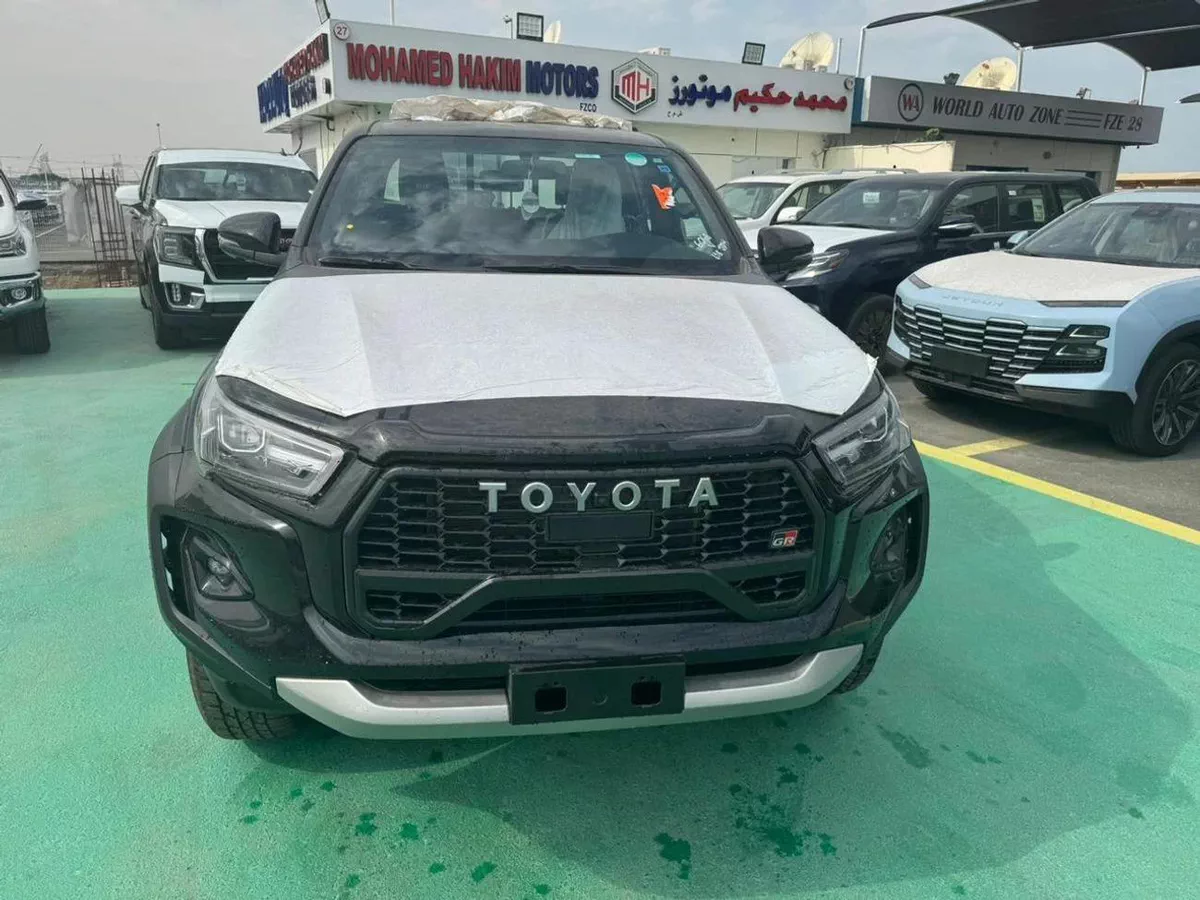 Toyota Hilux GR Sport 4.0L 2025 MODEL-8-8