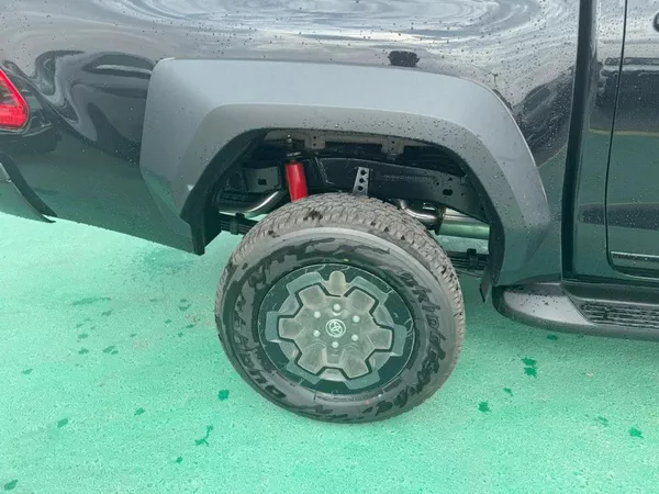 Toyota Hilux GR Sport 4.0L 2025 MODEL