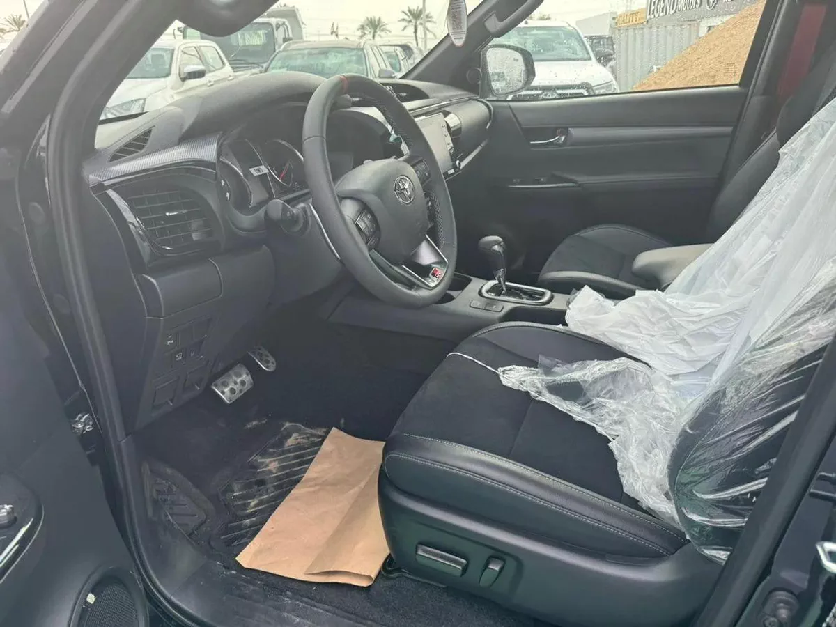 Toyota Hilux GR Sport 4.0L 2025 MODEL-5-5