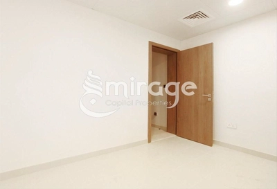 TOWNHOUSE FOR SALE IN REDWOODS, YAS ACRES-4