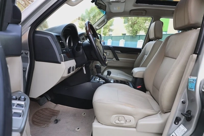 MITSUBISHI PAJERO 2019 3.8L V6 GLS PLUS-171000KM-GCC SPECS-12