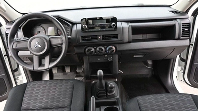 Mitsubishi L200 Mitsubishi L200 2.4L Diesel Manual model 2025-5