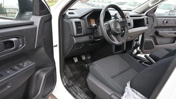 Mitsubishi L200 Mitsubishi L200 2.4L Diesel Manual model 2025