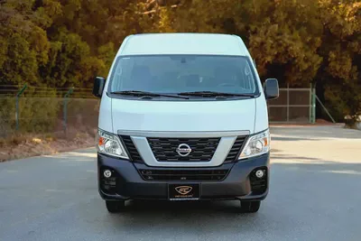 High-Roof 13-Seater Passenger Van | Manual | GCC Specs | Ref#N67836-4