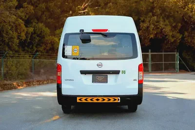 High-Roof 13-Seater Passenger Van | Manual | GCC Specs | Ref#N67836-5