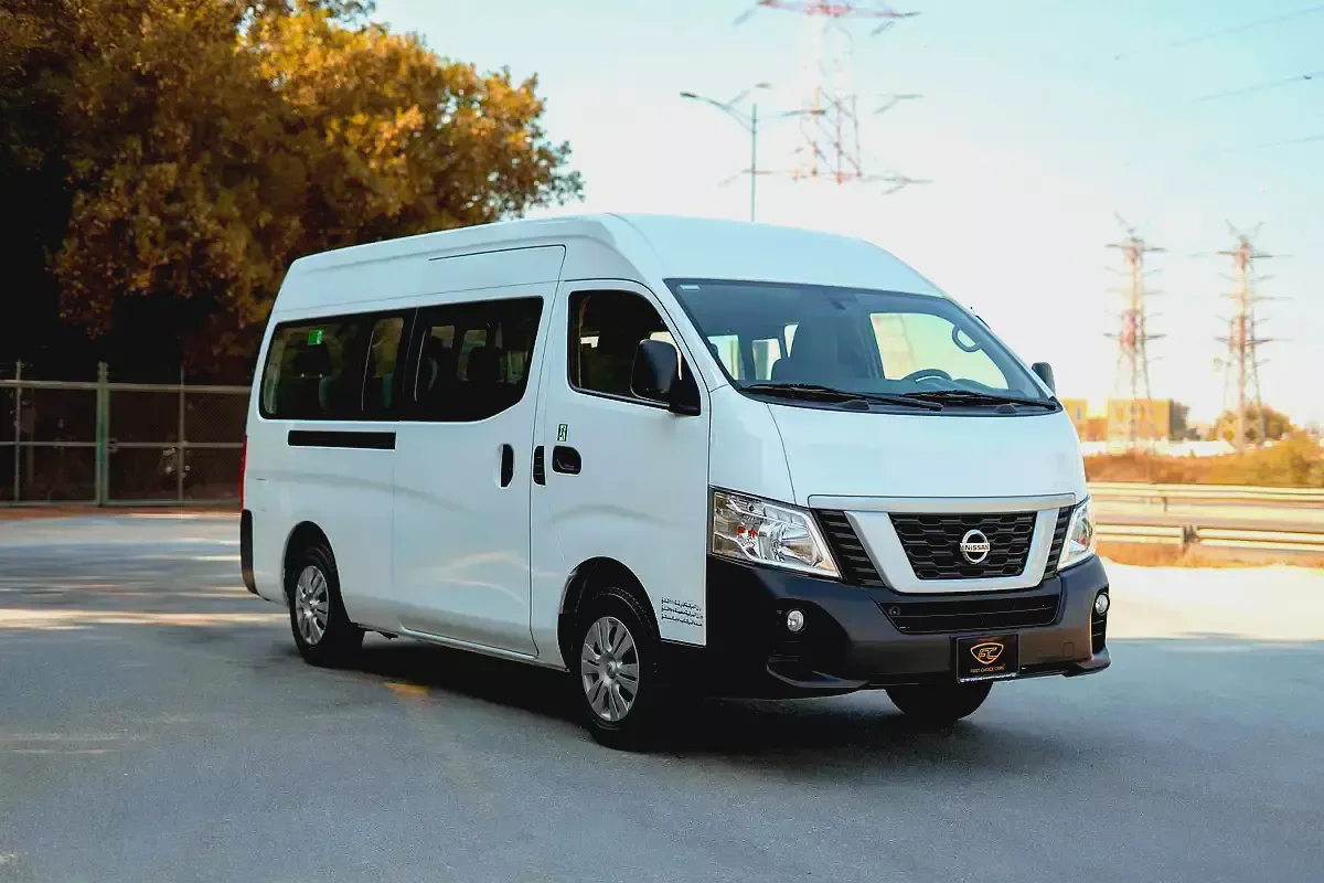 High-Roof 13-Seater Passenger Van | Manual | GCC Specs | Ref#N67836-1-1