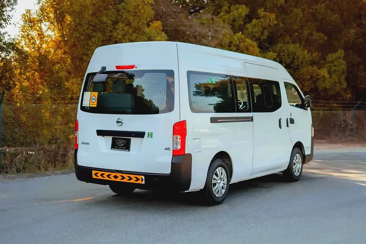 High-Roof 13-Seater Passenger Van | Manual | GCC Specs | Ref#N67836-2-2