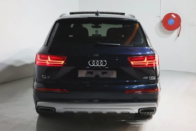Audi Q7 45 TFSI Quattro 2017 | GCC Specs | Well Maintained-5