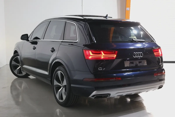 Audi Q7 45 TFSI Quattro 2017 | GCC Specs | Well Maintained
