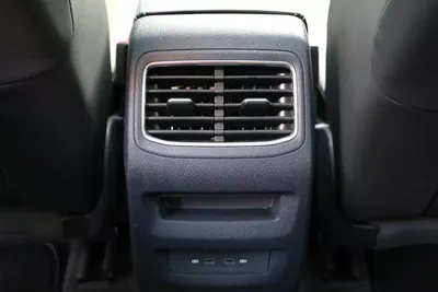 Volkswagen ID.4-2022-33000km-UNDER WARRANTY-GCC SPECS-3