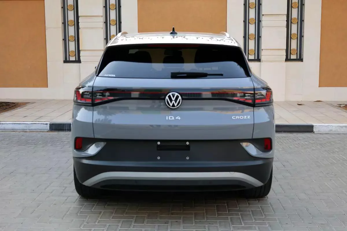 Volkswagen ID.4-2022-33000km-UNDER WARRANTY-GCC SPECS-7-7