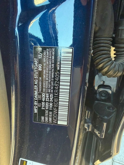 Mercedes Benz C300 STD (NON GCC)-7