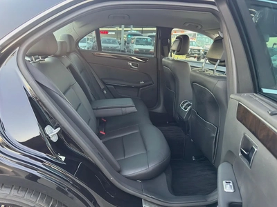Mercedes-Benz E350 low Kilometer Auction Grade 4/B-12