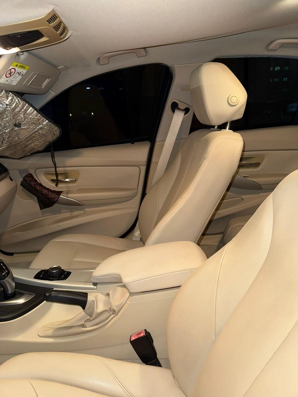 BMW 318i ( 2016 Model