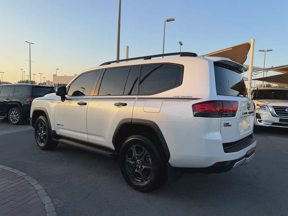 Toyota Land Cruiser GR Sport 2023 – GCC تويوتا لاند كروزر 2023 GR اسبورت صبغ الوكاله-3-3