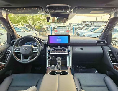 Toyota Land Cruiser VXR VX  | 4.0L V6 PETROL | RADAR | BIG DVD | JBL SPEAKERS | 360*CAMERA | SUNROOF (CODE#VX4MA)-4