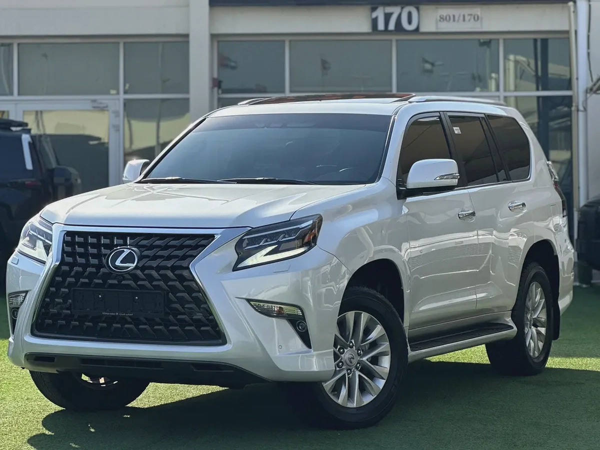 2023 Lexus GX460 Premium | GCC Specs | Single Owner | Full Agency Service History Under Warranty-4-4