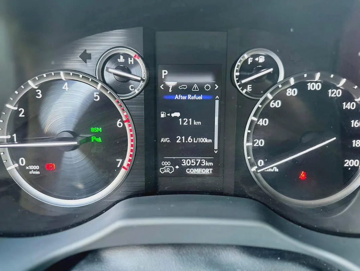 2023 Lexus GX460 Premium | GCC Specs | Single Owner | Full Agency Service History Under Warranty-7-7