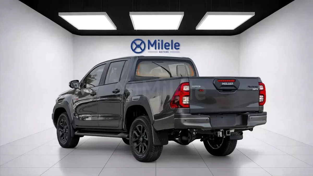 Toyota Hilux ADVENTURE | 2-YEAR WARRANTY + SERVICE AVAILABLE || 0% DOWNPAYMENT (BANK)-4-4