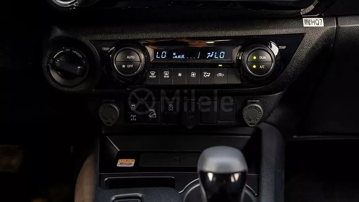 Toyota Hilux ADVENTURE | 2-YEAR WARRANTY + SERVICE AVAILABLE || 0% DOWNPAYMENT (BANK)-8-8