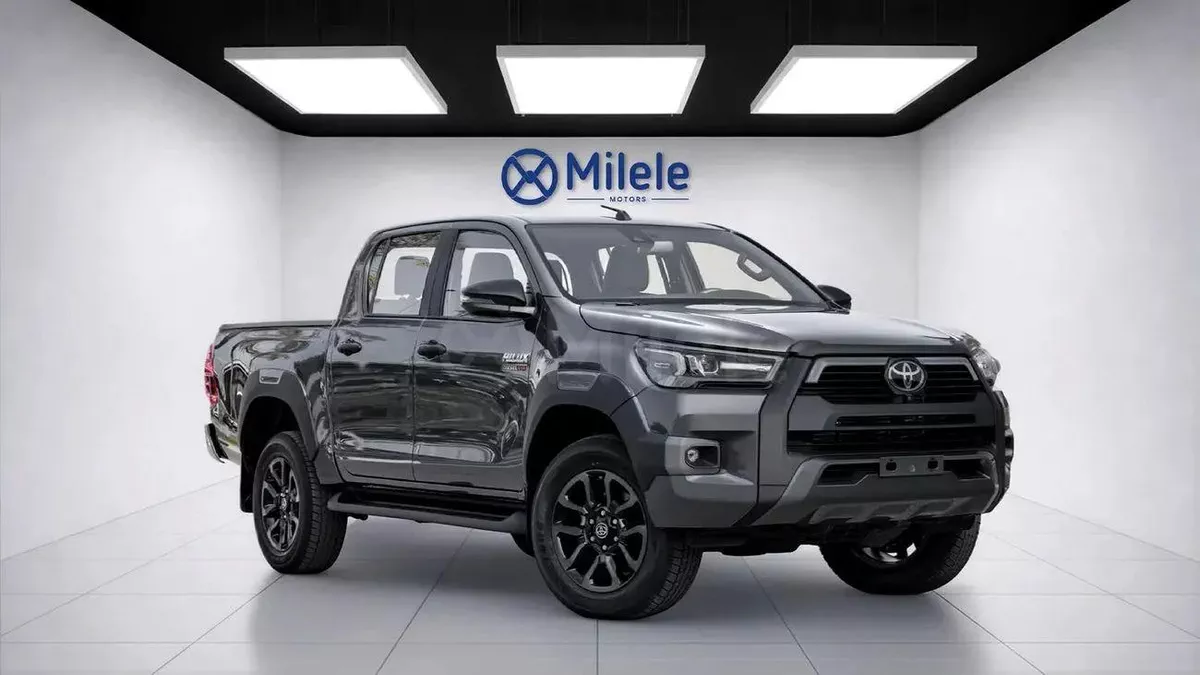 Toyota Hilux ADVENTURE | 2-YEAR WARRANTY + SERVICE AVAILABLE || 0% DOWNPAYMENT (BANK)-3-3