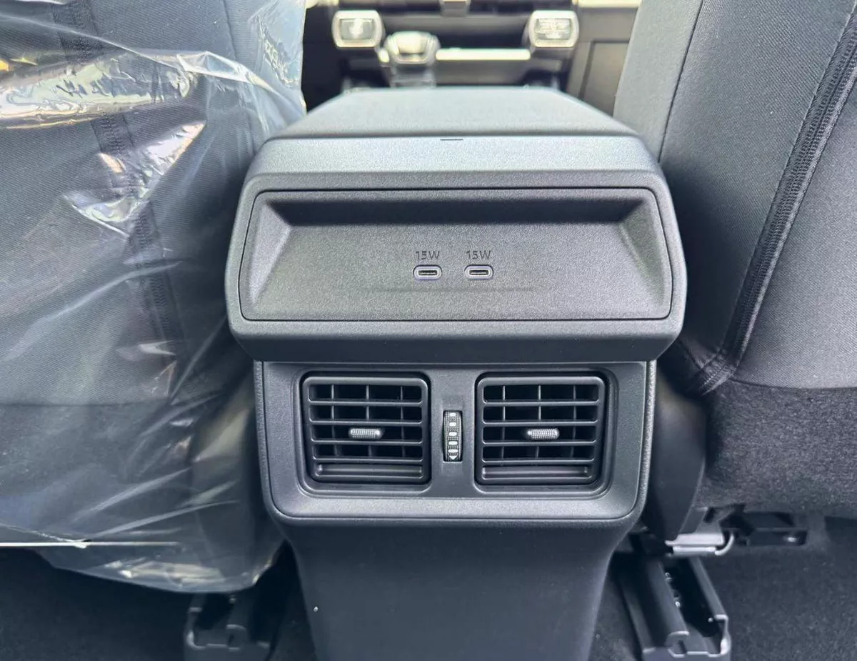 Toyota RAV4 XLE HIGH-CVT STANDARD OPTION || NEW SHAPE | 2.0L PETROL 4WD / 10.5'' DVD+CAMERA (CODE # RVPLEF)-18-0