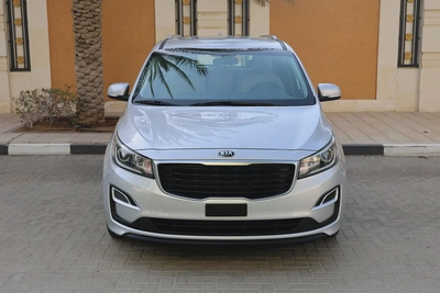 KIA GRAND CARNIVAL 3.3L V6 - GCC SPECS - ACCIDENT FREE - UNDER WARRANTY - FULL SERVICE HISTORY --6