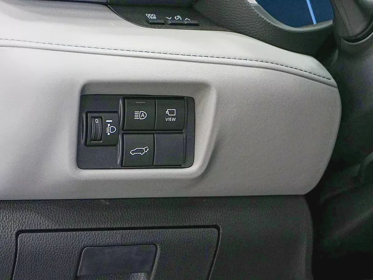 2026 TOYOTA HIGHLANDER HYBRID 2.5L LIMITED PETROL 7-SEATS GCC BRAND NEW 0KM-17-17