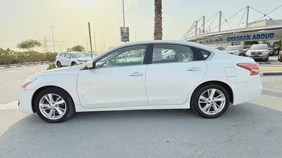 2013 Nissan Altima SV GCC Specs - Excellent Condition-2