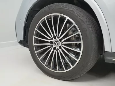 Mercedes-Benz GLC 300 4MATIC 2024 - Korean Specs - Brand New Condition-14