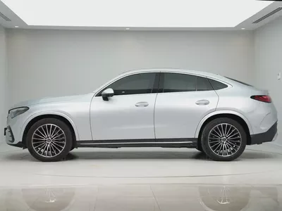 Mercedes-Benz GLC 300 4MATIC 2024 - Korean Specs - Brand New Condition-1