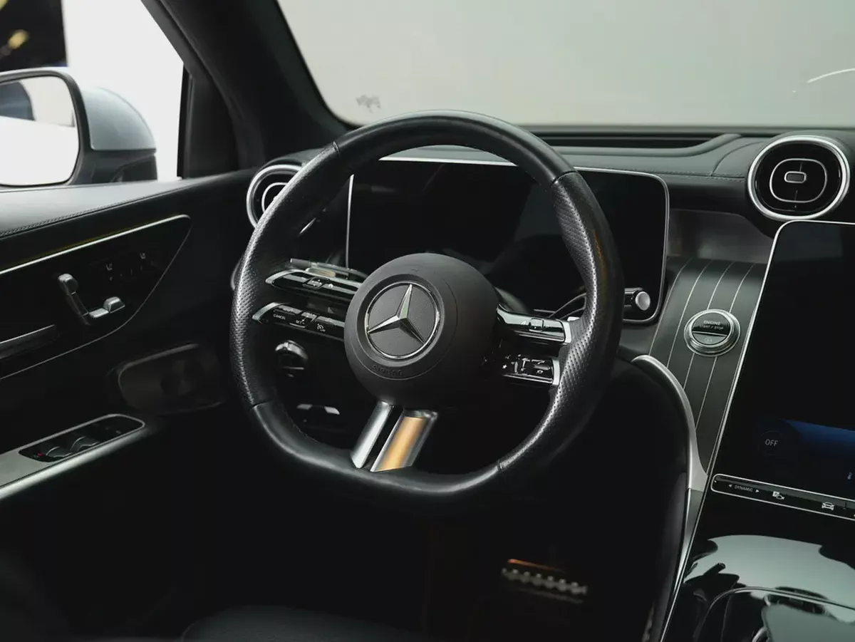Mercedes-Benz GLC 300 4MATIC 2024 - Korean Specs - Brand New Condition-8-8