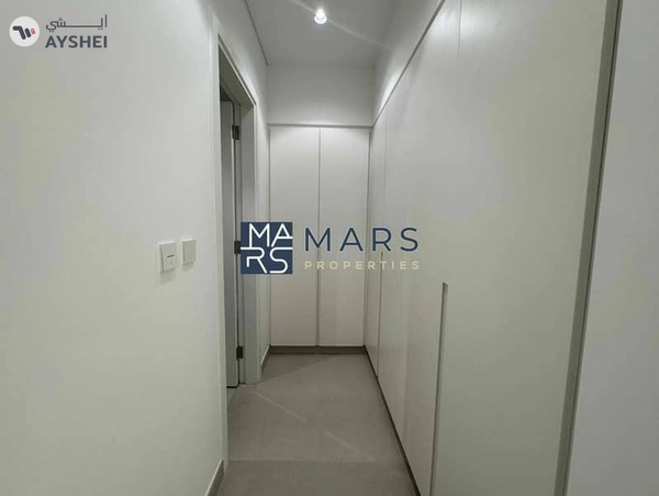 Limited offer 3 bedroom middle unit in Robinia for rent just in 140k