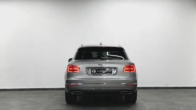 Bentley Bentayga-4