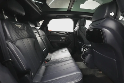 Bentley Bentayga-8