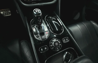 Bentley Bentayga-9
