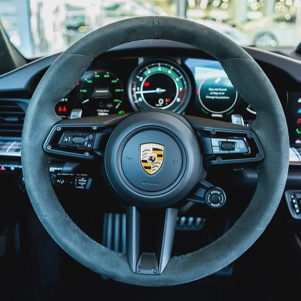2025 PORSCHE 911 TURBO 50  DONE ONLY 1500KM