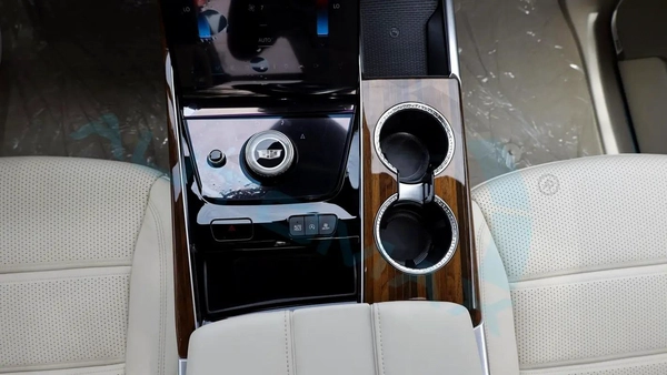 2025 Cadillac Escalade 600 Sport Platinum V8 6.2L With 5 Years Or 200,000 Km Warranty