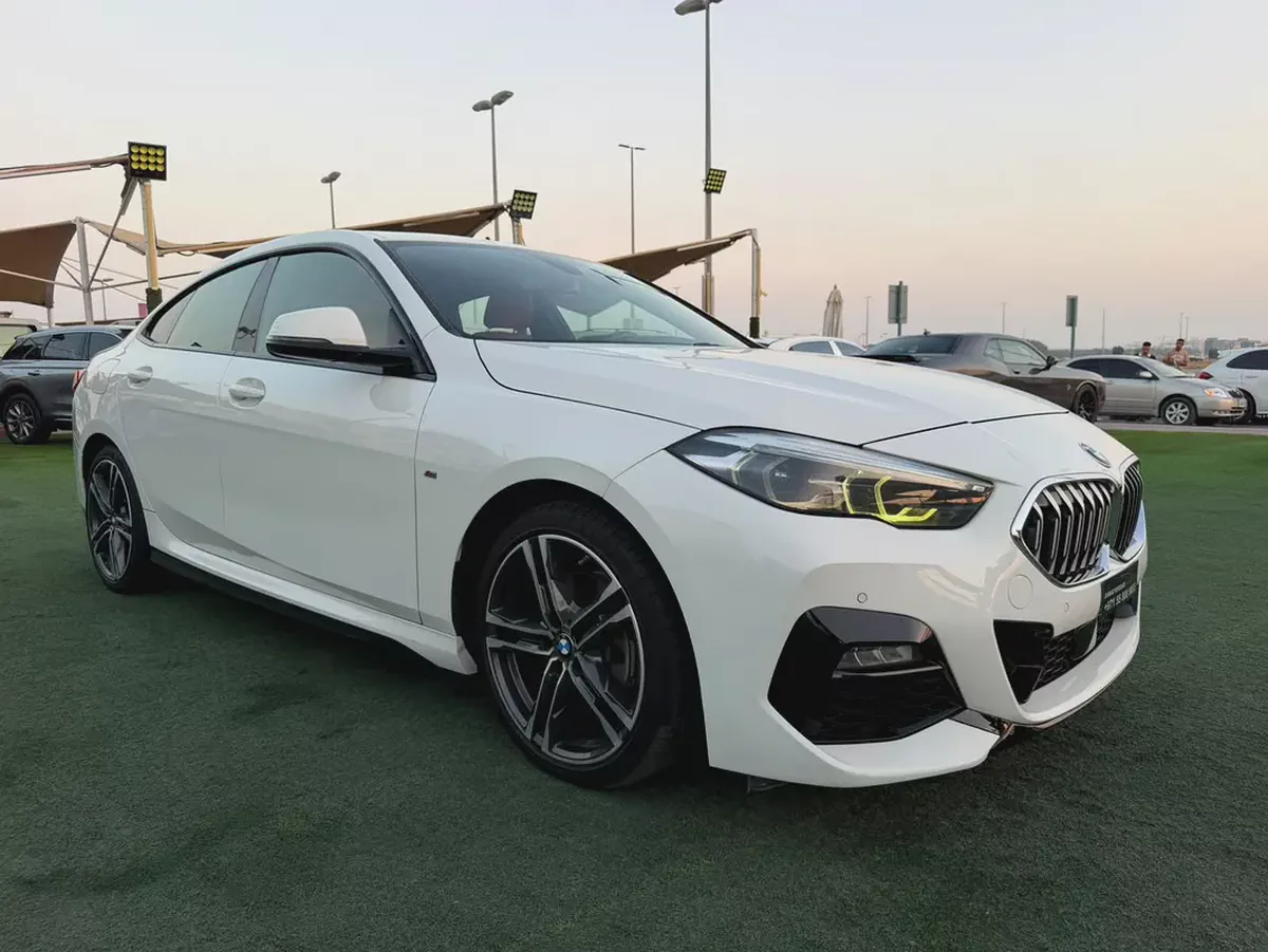 (2020) BMW 218i //M-KIT// GCC FULL OPTION -ORIGINAL PAINT--3-3