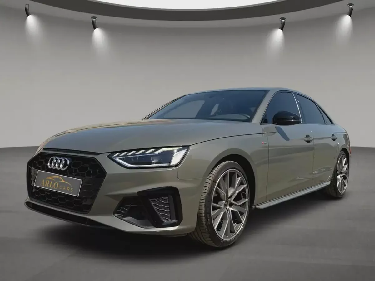 Audi A4 S-Line Progress Black - Service Contract - Full Option!