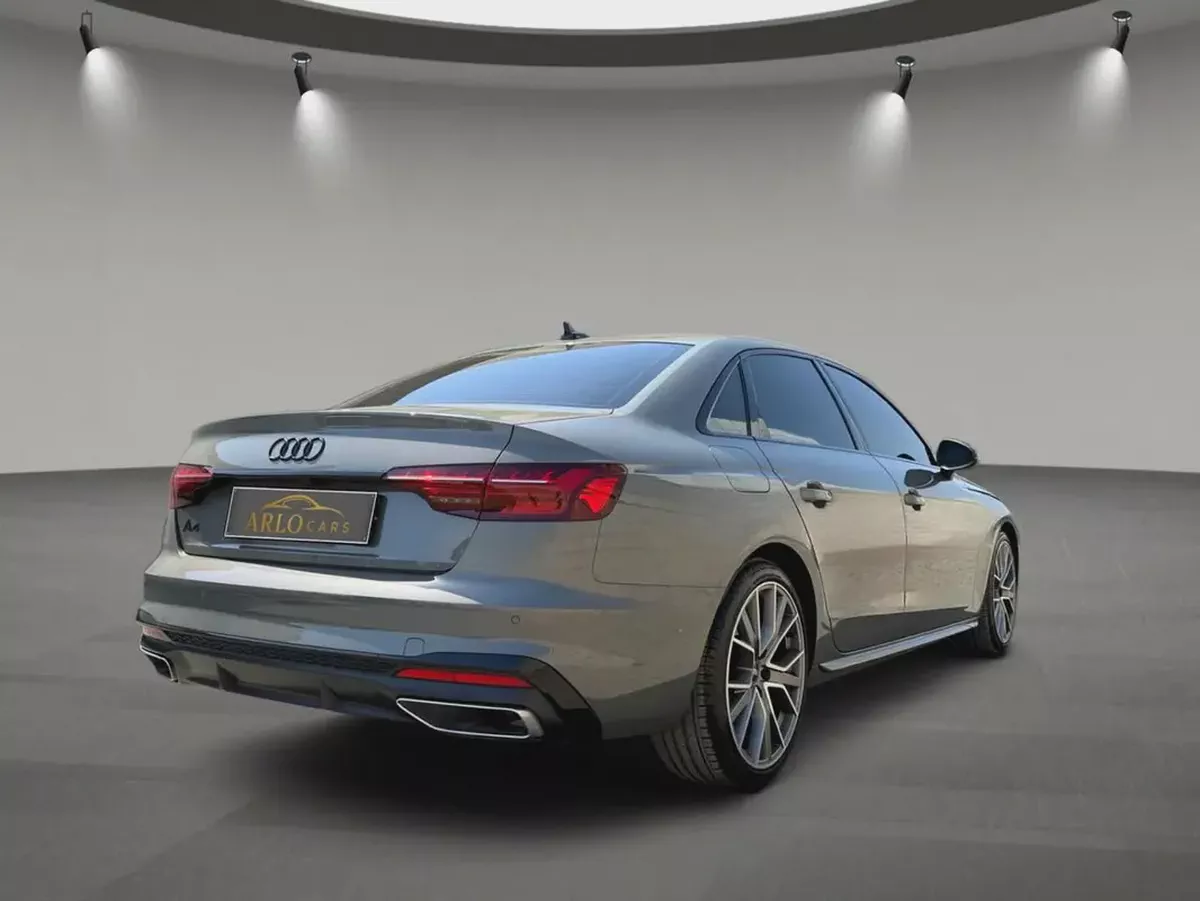 Audi A4 S-Line Progress Black - Service Contract - Full Option!-4-4