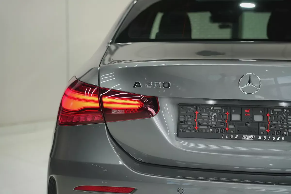 2024 Mercedes-Benz A 200 AMG Line | GCC Specs | Like New-17-17